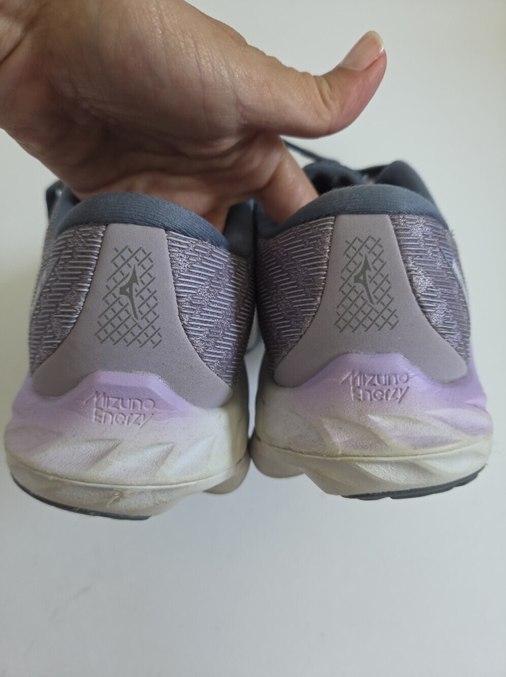 Mizuno Energy Wave Inspire 19 womens jogging runners running shoes size 6.5 - Picture 5 of 6